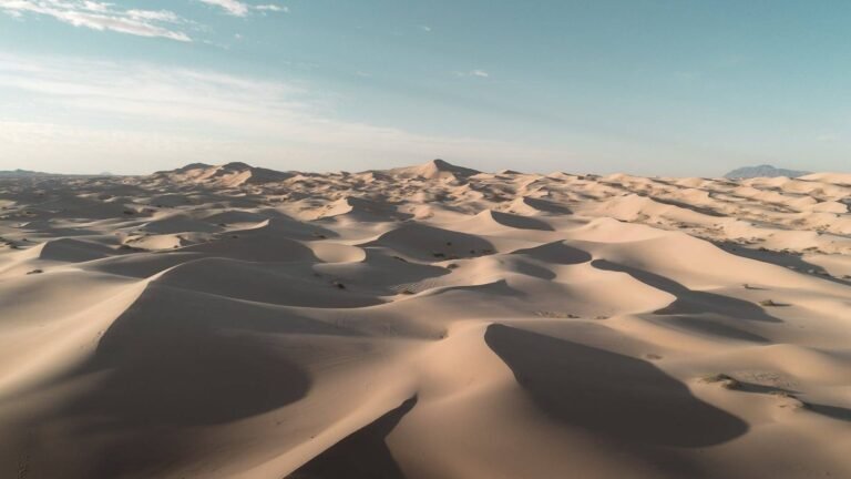 Del Mal Dios Trae Bien